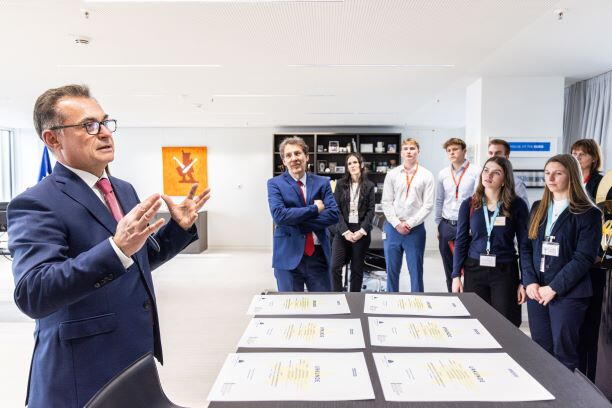 Urkundenzeremonie im Büro des Bundesbankpräsidenten